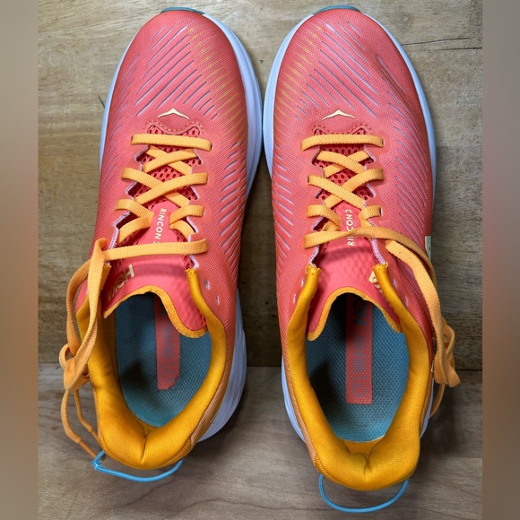 Hoka One One Rincon 3 LIGHTWEIGHT Womens Sz 8 Wide Running Shoes Sneakers Orange - Picture 7 of 12